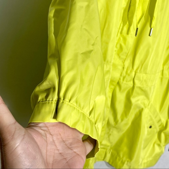 JoyLab Zip-Up Water Resistant Rain Coat Yellow L, 100% Recycled Polyester. - Picture 9 of 16